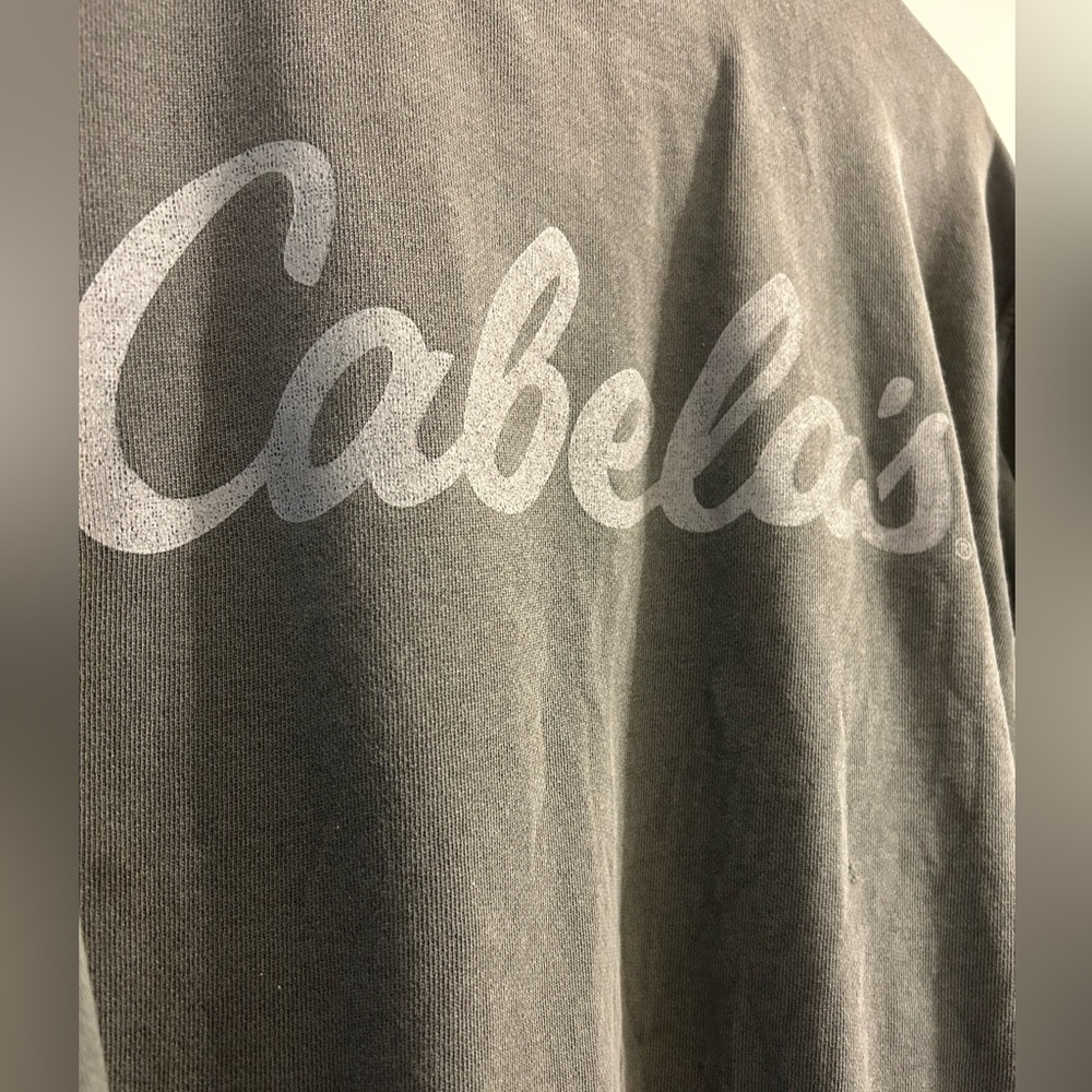 Cabelas crew neck